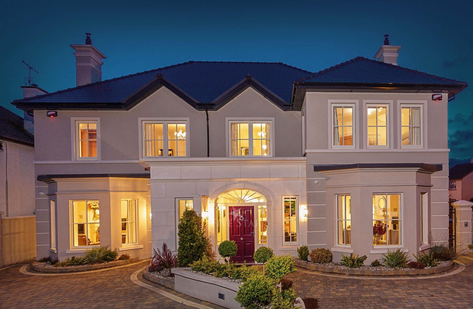 Luxquisite 5 Star Killarney Residence Self Catering Luxquisite 5 Star Killarney Residence