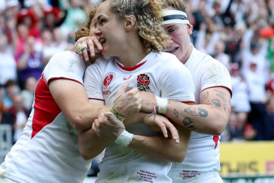 England's Red Roses Break French Hearts