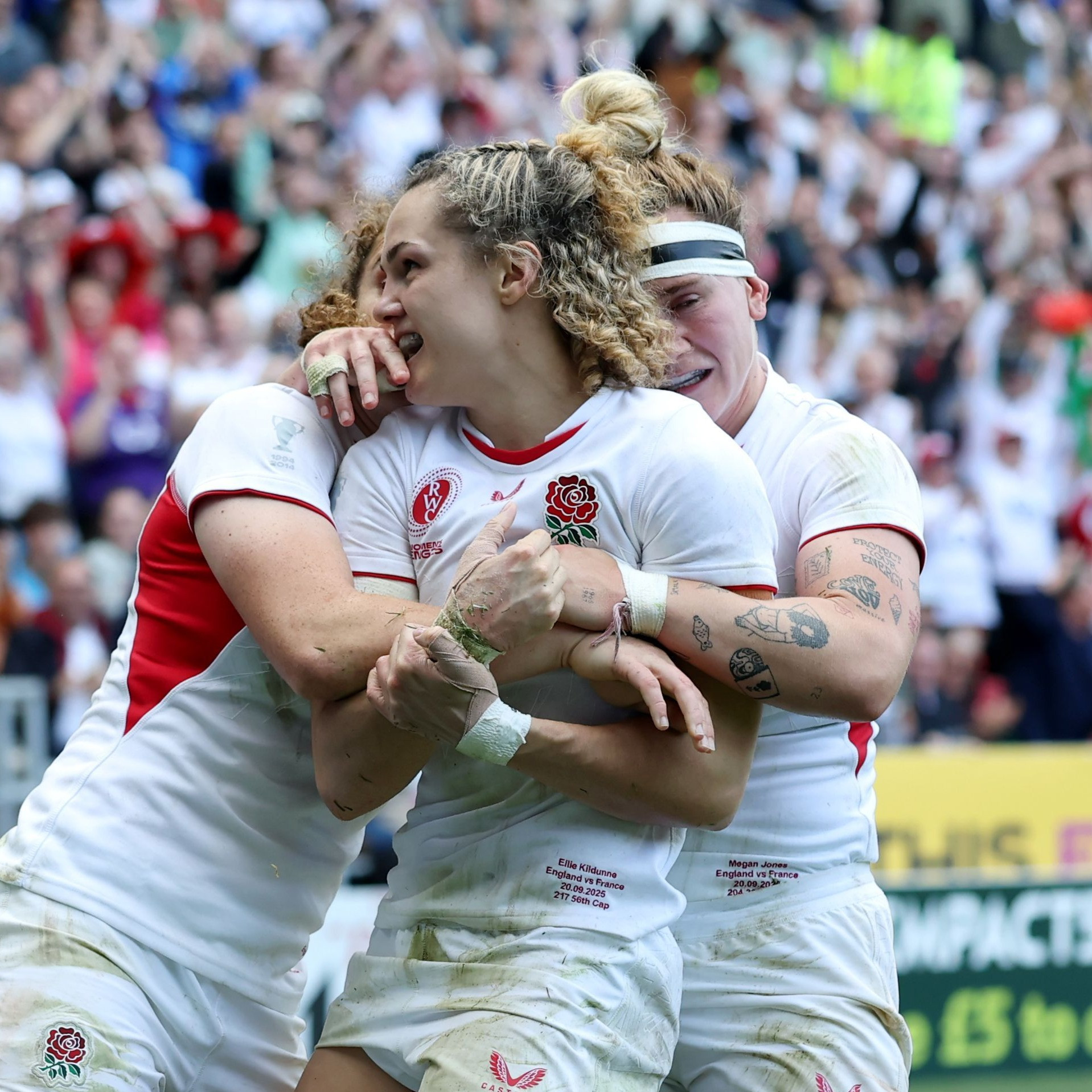 England's Red Roses Break French Hearts 