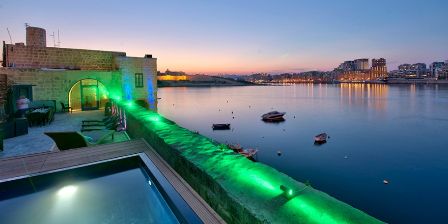 Waterfront Villa In Malta