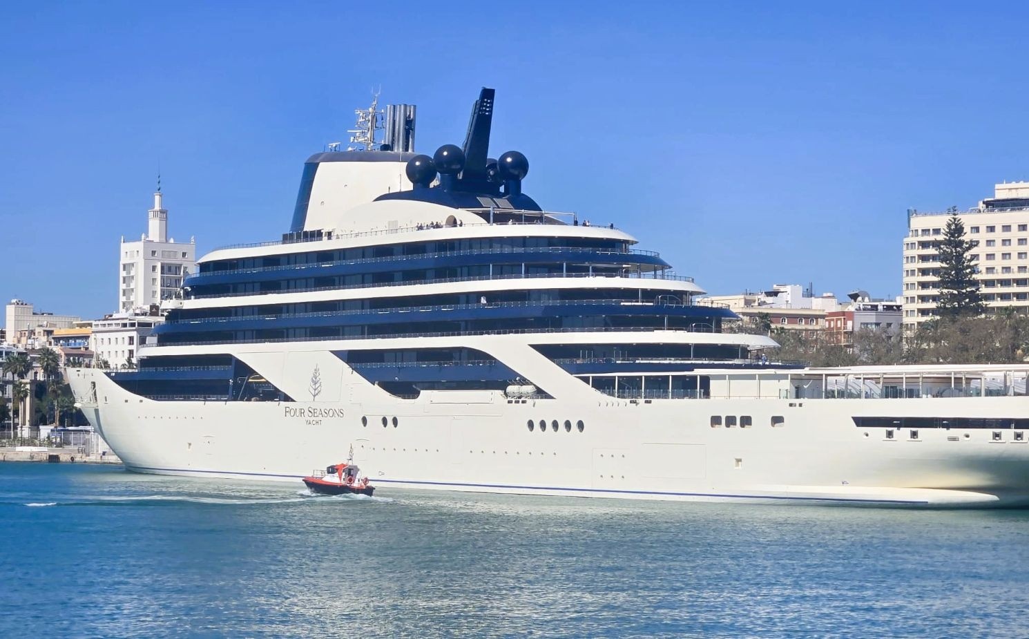 Four Seasons I cruise ship