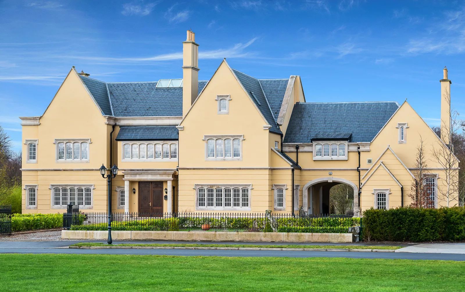 Adare Manor Residence with indoor heated pool