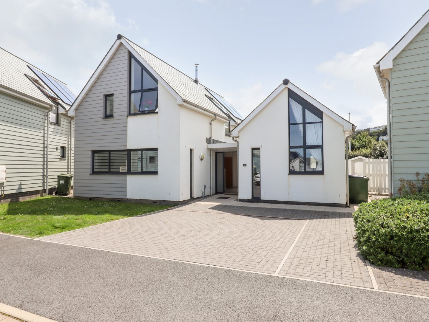 Black Ridge View Pebble Ridge View | 5-Star Self-Catering Westward Ho! - Fivestar.ie