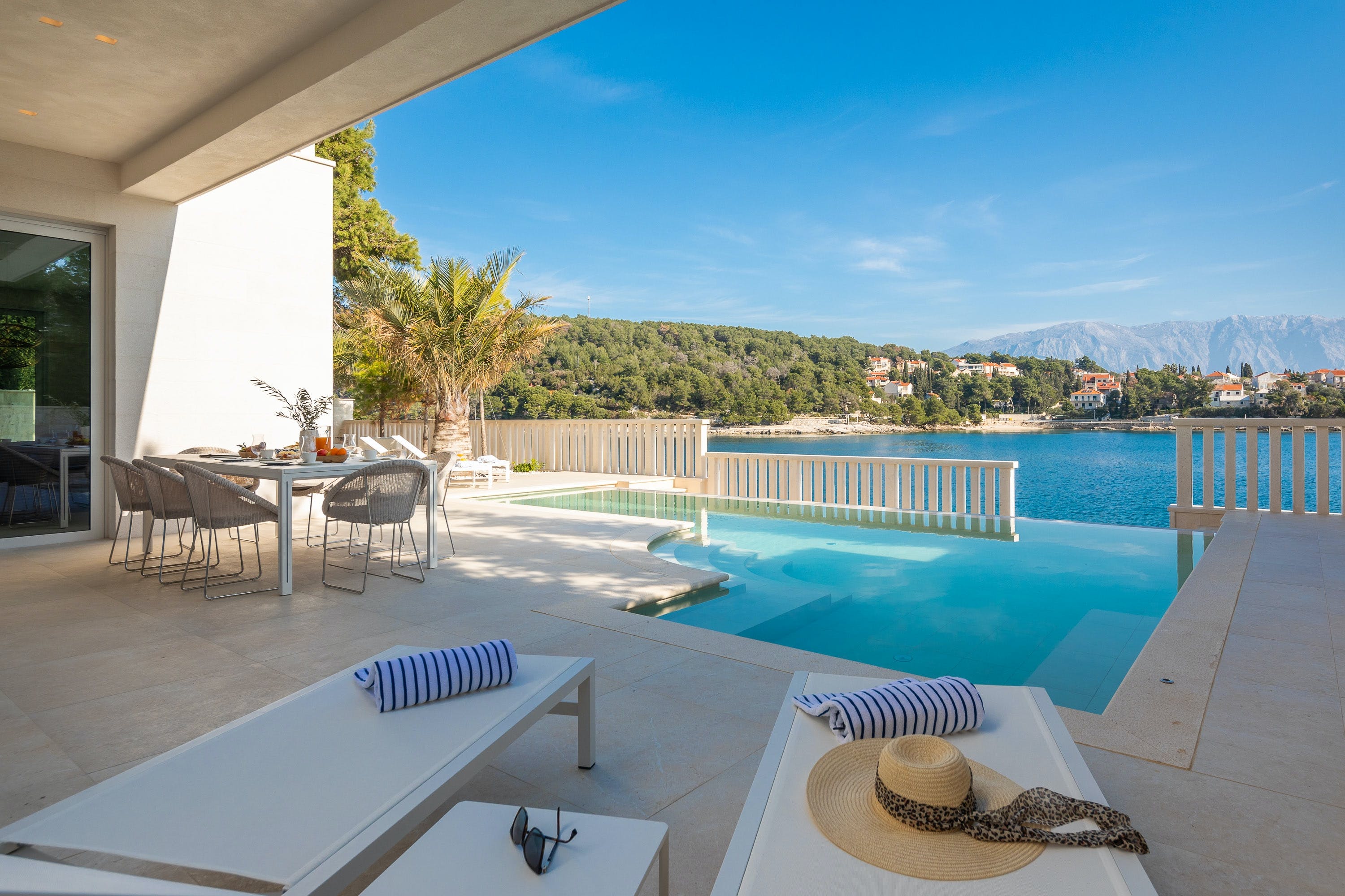 Luxury Wellness Retreats In Luxury Villas In Croatia photo