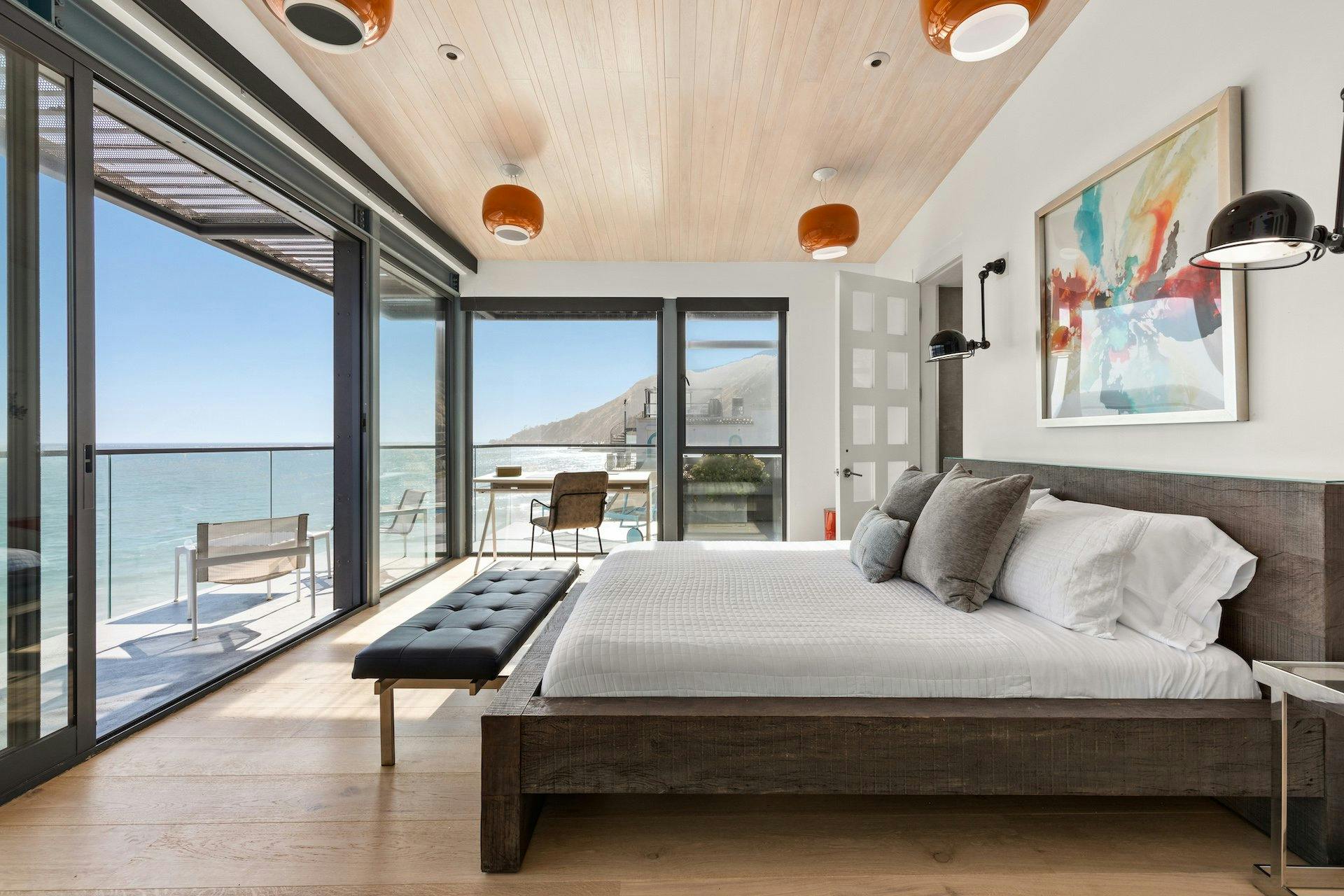 Infinite Renta The Infinite Sea | Luxury Vacation Rental in Malibu, USA - Fivestar.ie