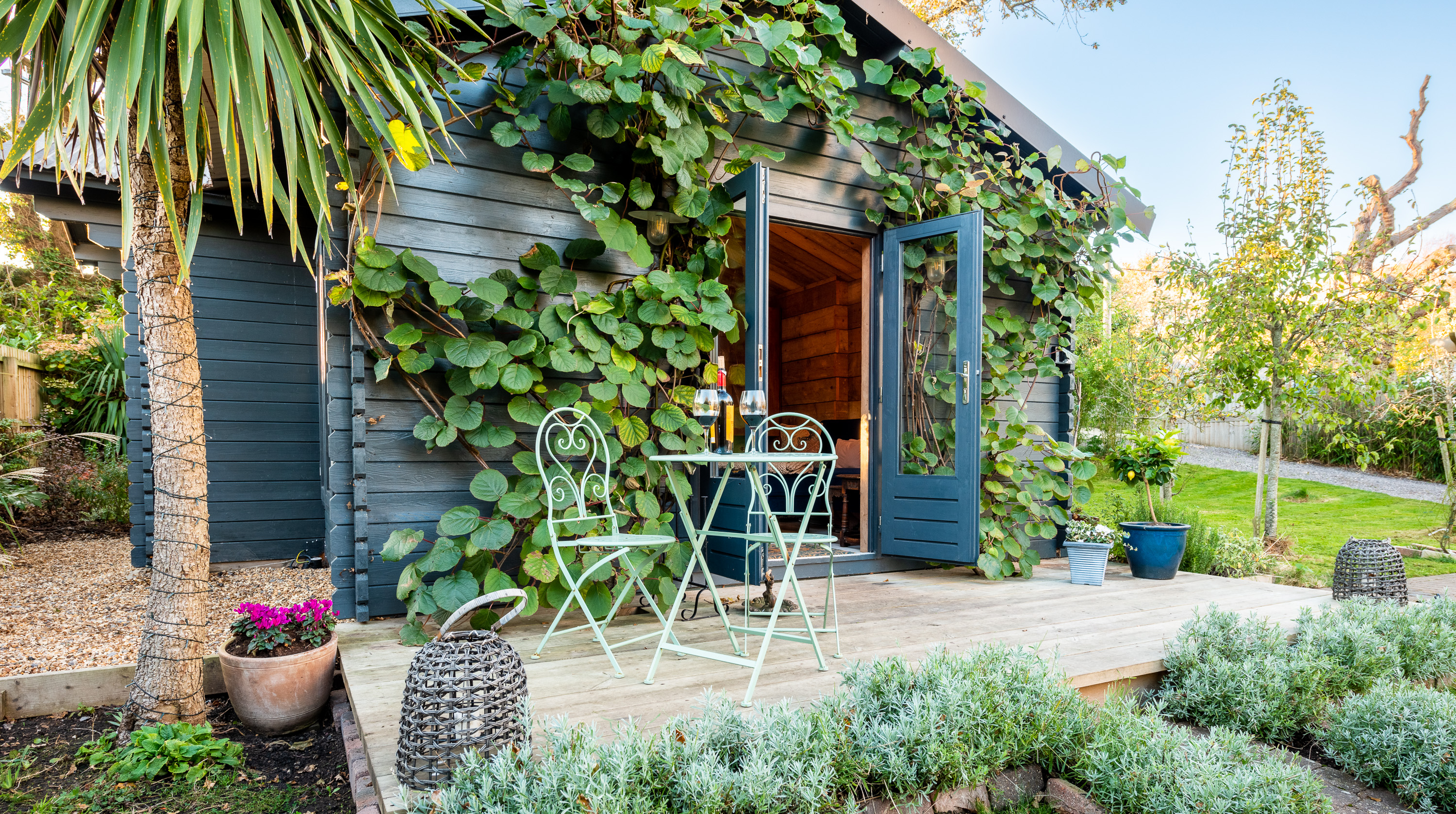 Shingle Beach | 5-Star Self-Catering Milford On Sea - Fivestar.ie