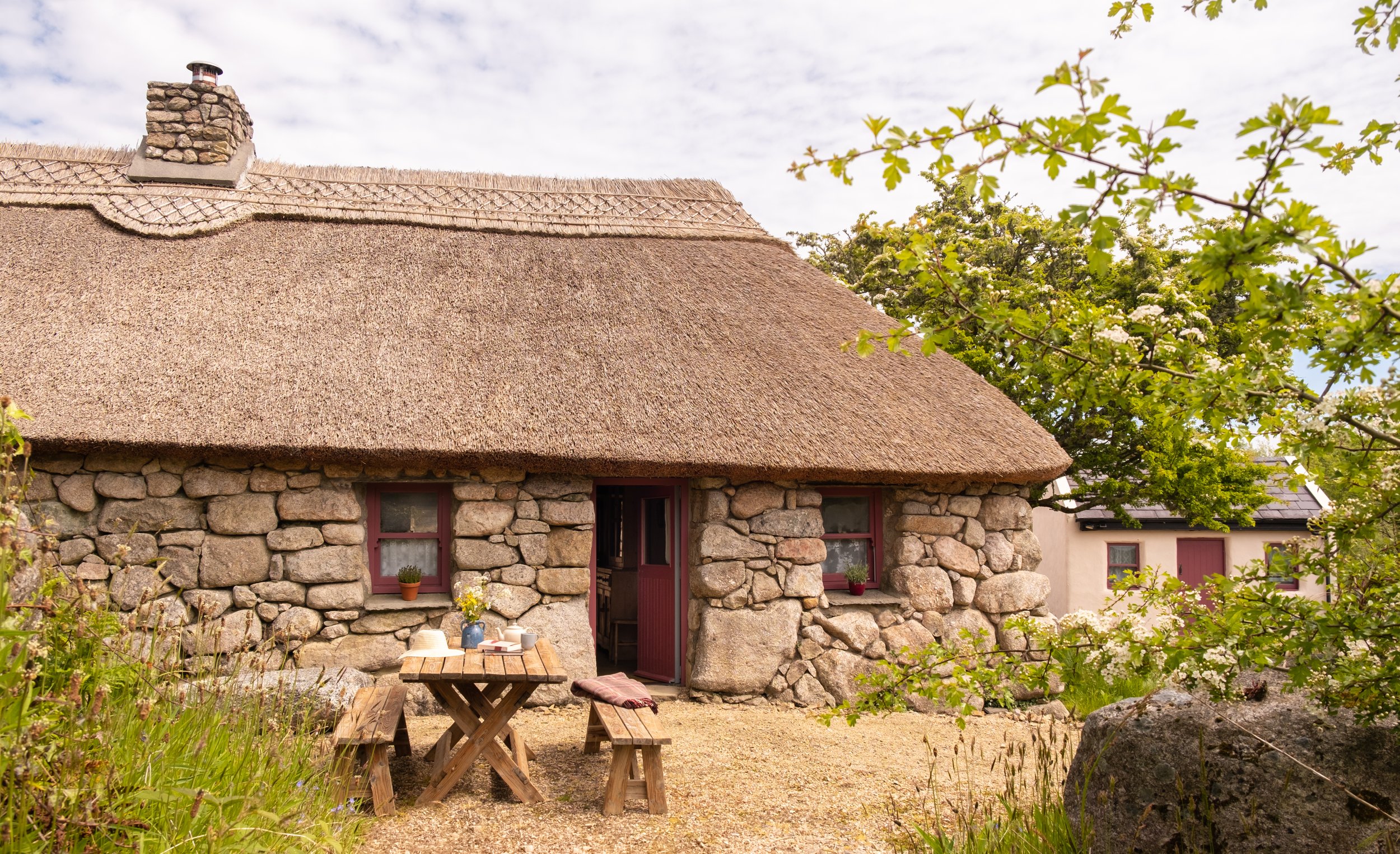 Historical Thatch Cottage 