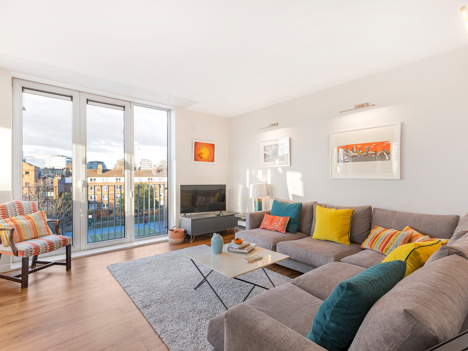 River View Residence | 5-Star Self-Catering London - Fivestar.ie