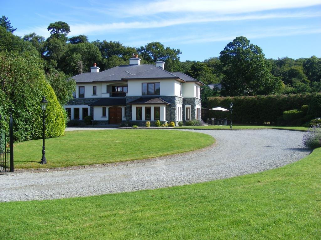 Fossa Lodge Group in Killarney Fivestar.ie