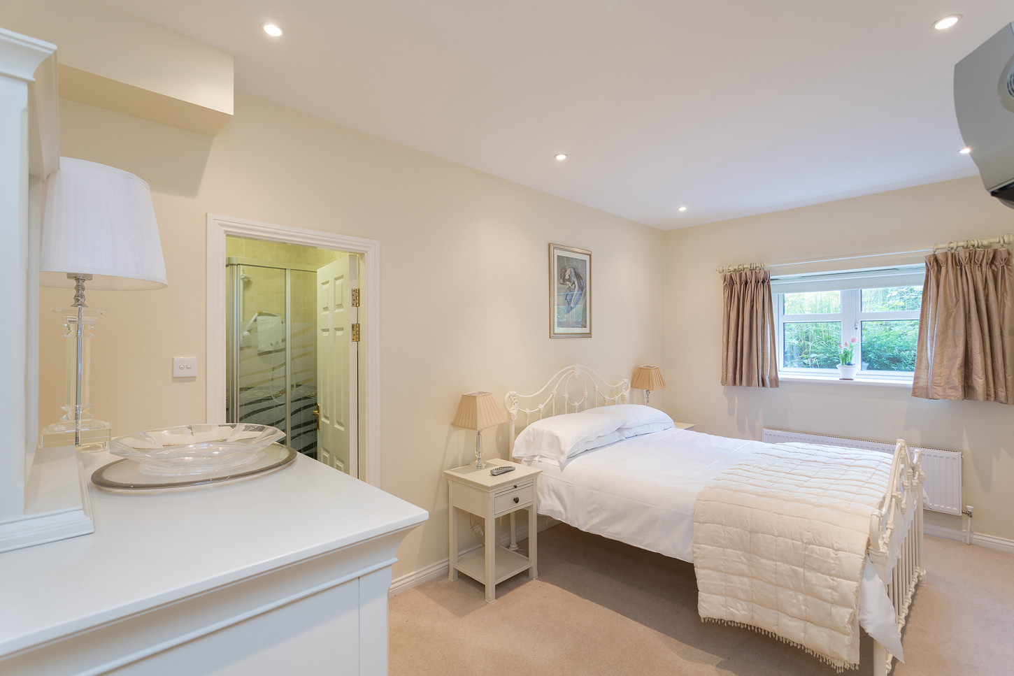 Lux Salthill Apartment Five Star Luxury Long Term Rental Galway City