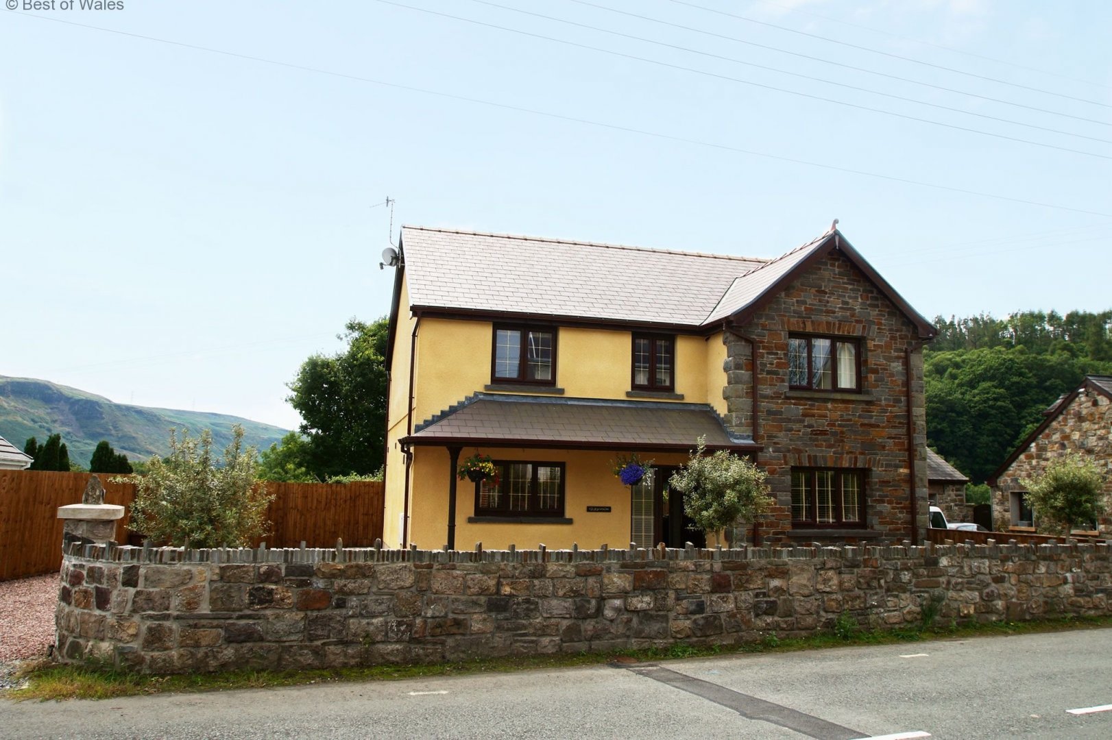 Ty Glyndwr 5 Star Self Catering Swansea Valley Fivestar Ie