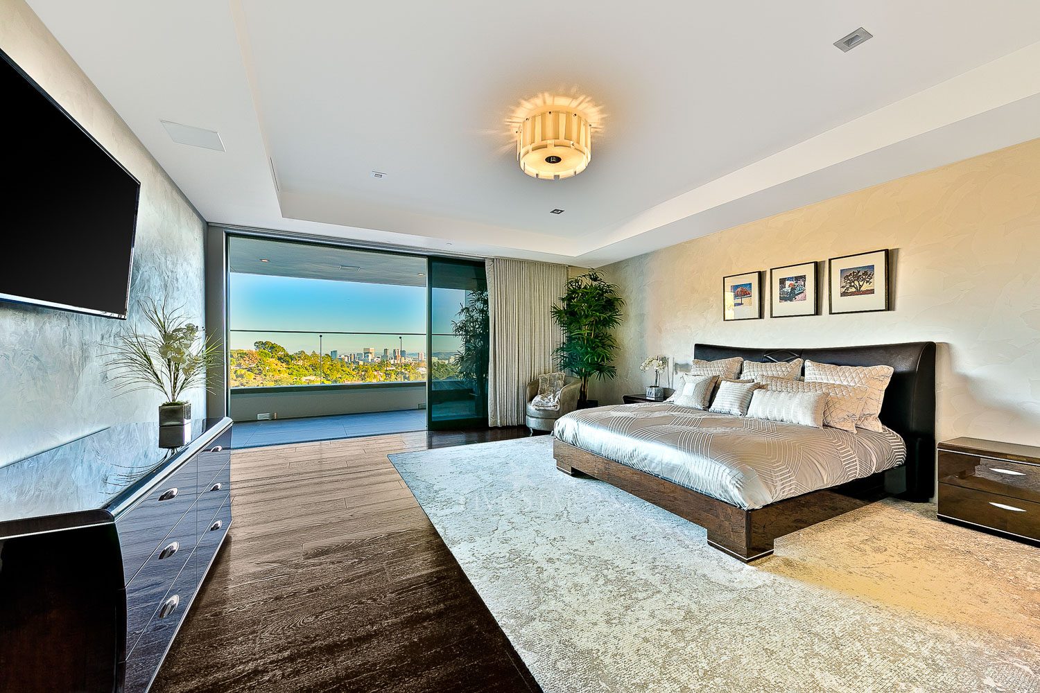 Billionaire Mansion | Luxury Vacation Rental in Bel-Air, USA - Fivestar.ie