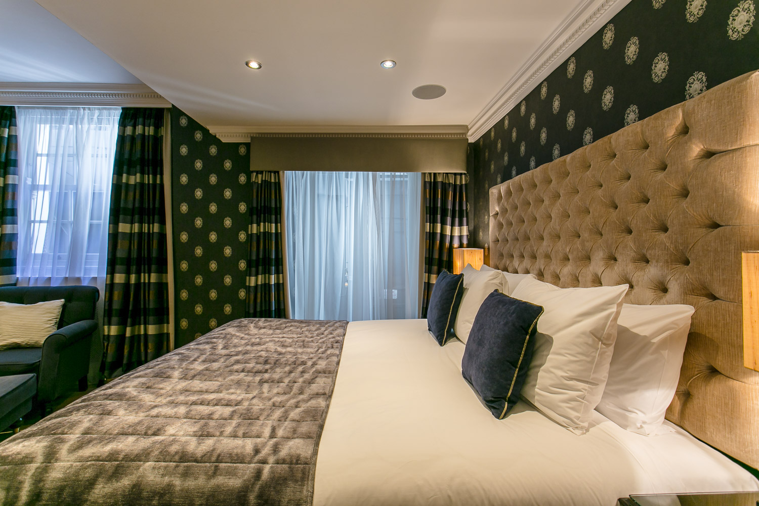 Mayfair Suite 5Star SelfCatering London Fivestar.ie Mayfair Suite 5Star SelfCatering London Fivestar.ie