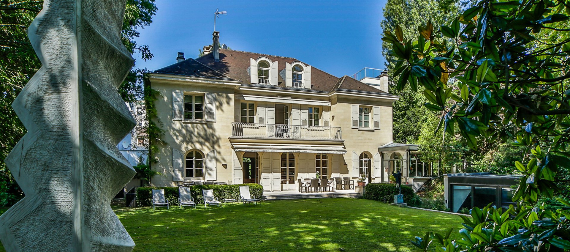 NeuillySurSeine Estate Luxury Villa in HautsdeSeine, France