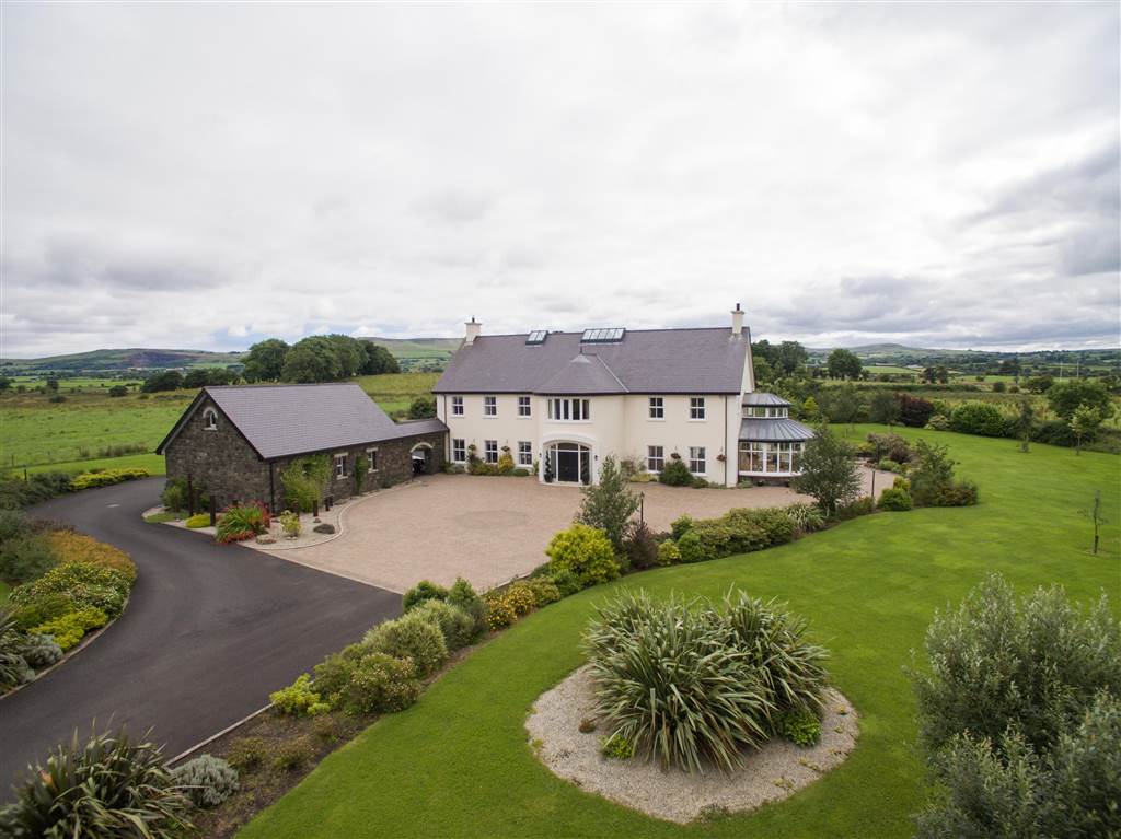Luxury Houses for Sale Ballymena, Co. Antrim Luxury Residence Fivestar.ie Luxury Houses for Sale Ballymena, Co. Antrim Luxury Residence Fivestar.ie