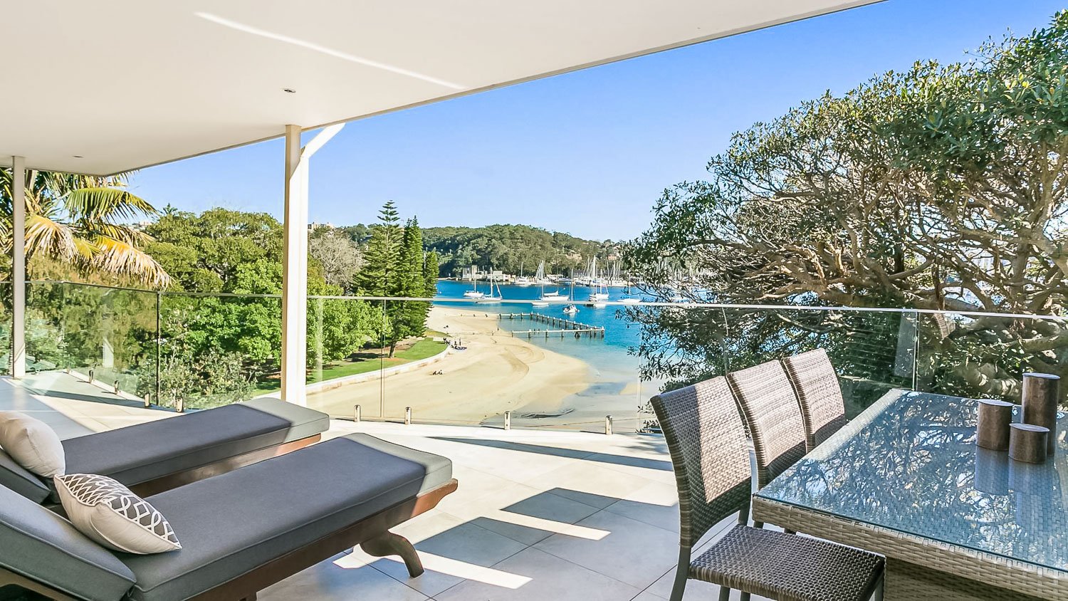 Waterfront Paradise | Five Star Reviews Sydney - Fivestar.ie