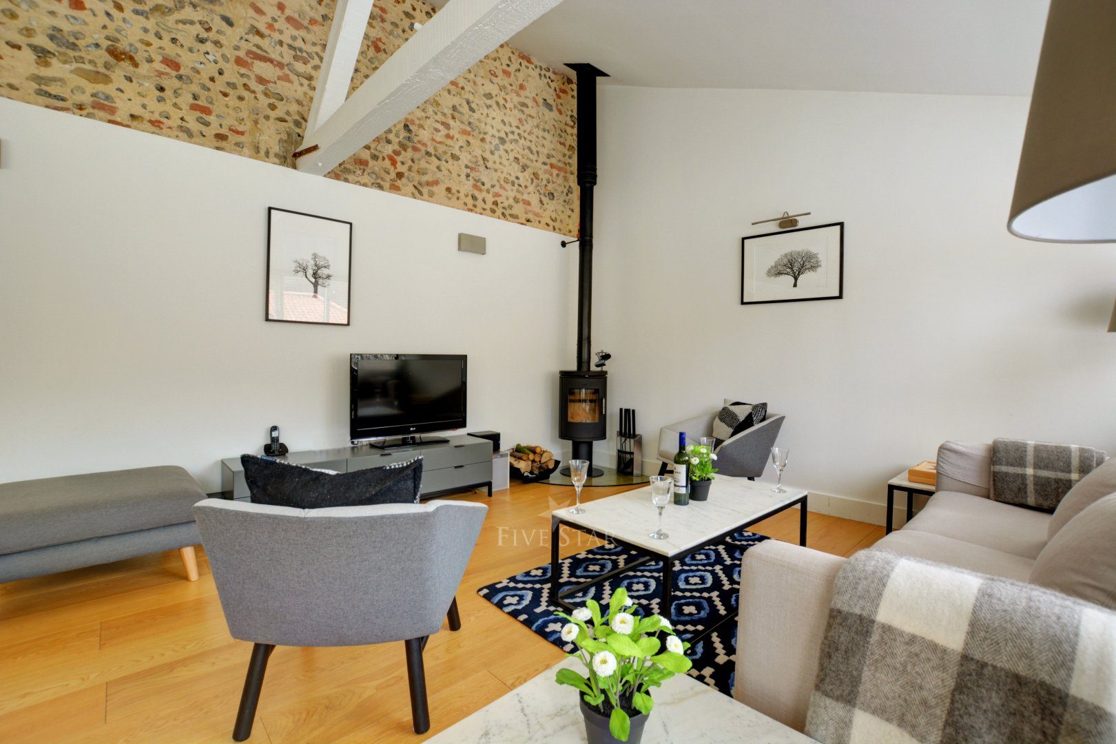 Swan Lodge Barns 5 Star Self Catering Holt Fivestar Ie