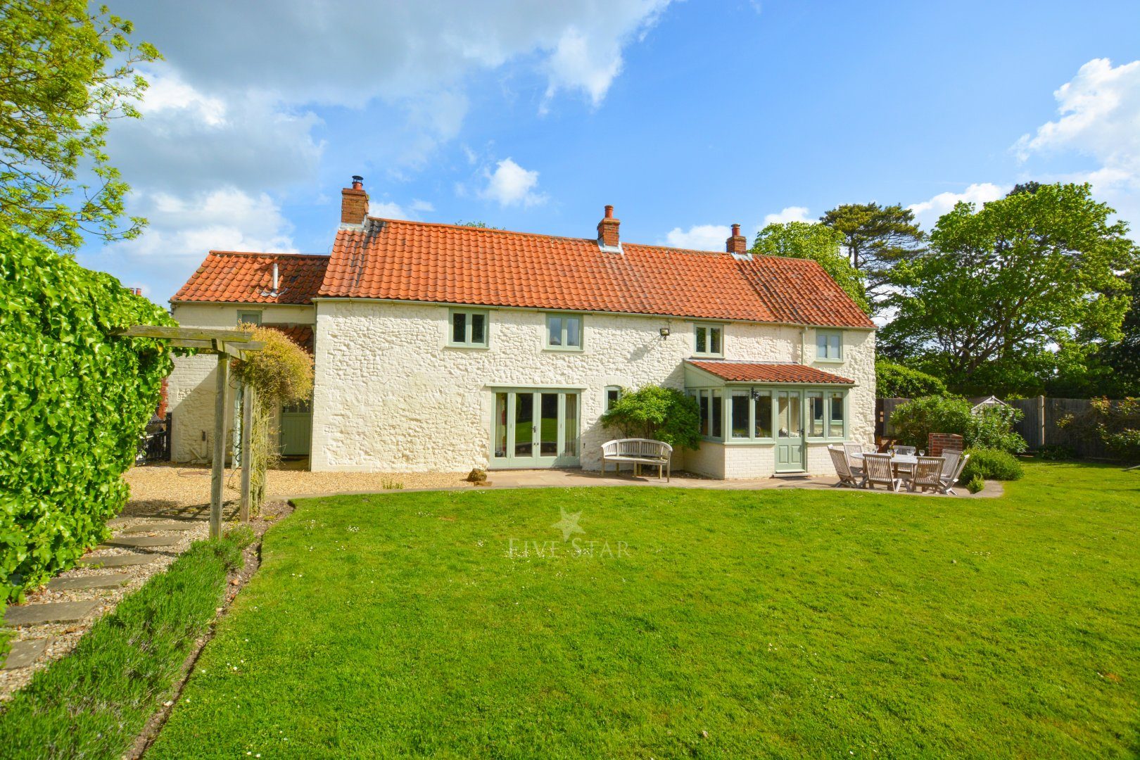 Elma Cottage 5Star SelfCatering HolmenexttheSea Fivestar.ie