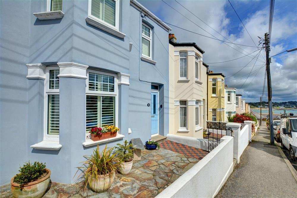 The Blue House, 18 Glynn Road 5Star SelfCatering Padstow Fivestar.ie