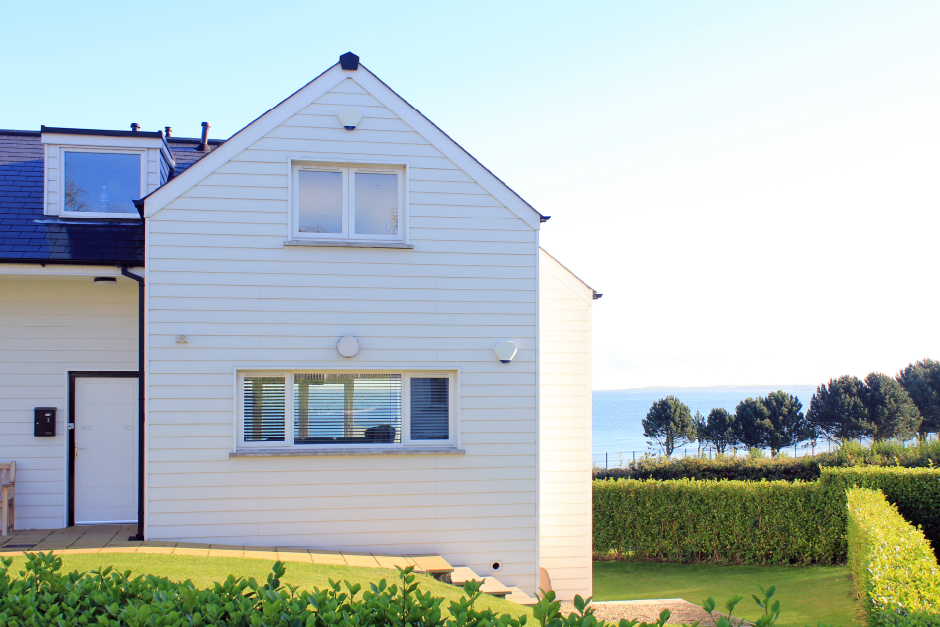 Helens Bay Beach Apartment 5Star SelfCatering Holywood Fivestar.ie