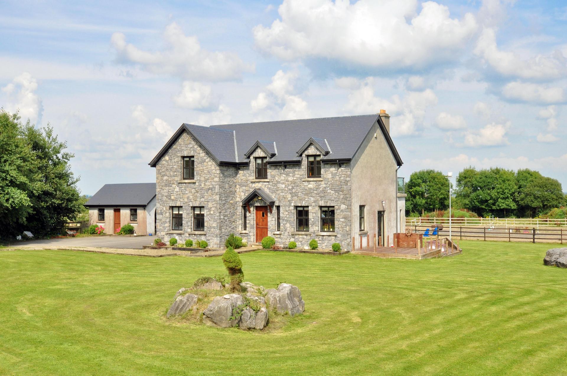 Lough Corrib Sanctuary Five Star Luxury Long Term Rental Moycullen