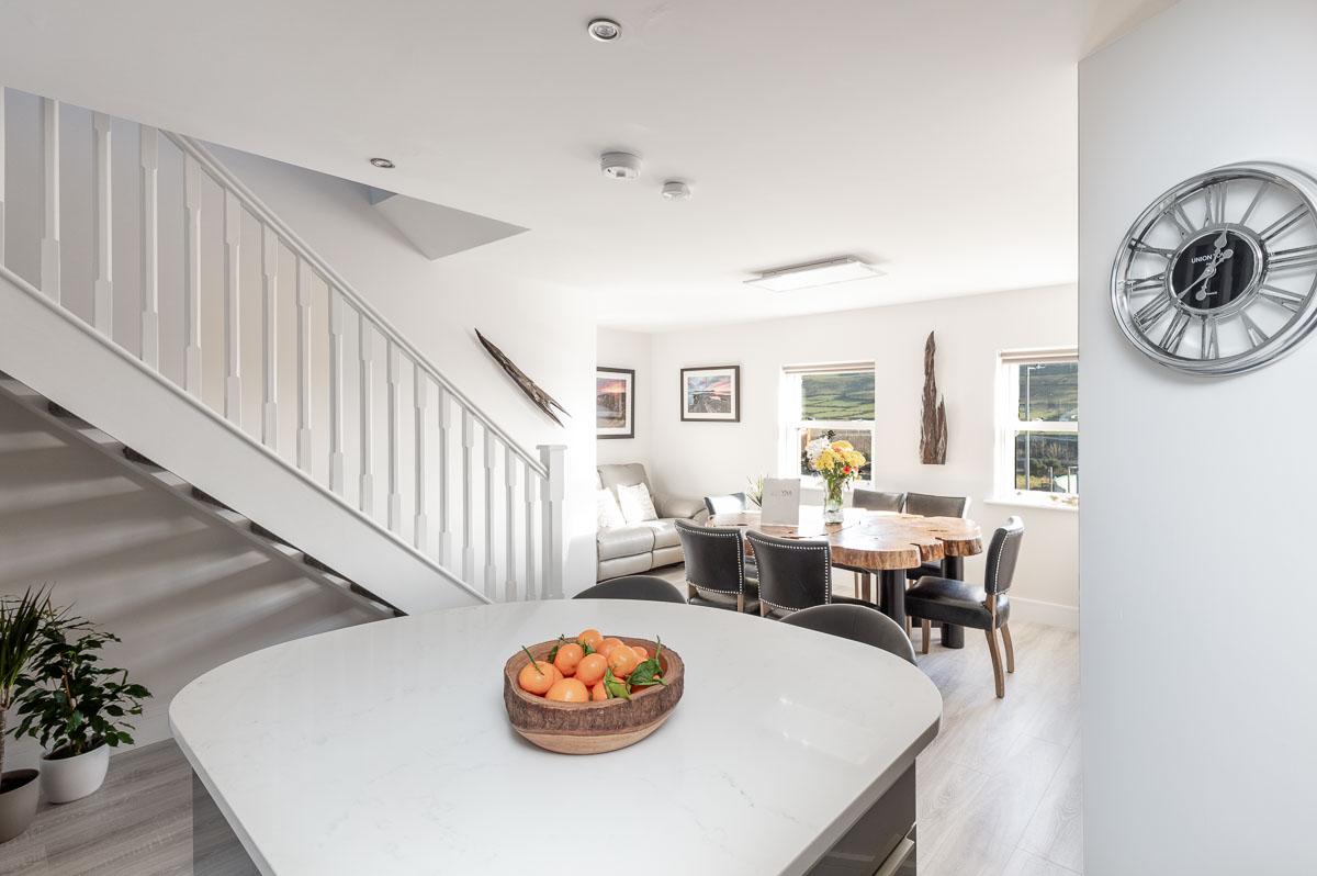 Image showcasing Lagos, Nigeria | 1 bed apartment for rent #147770897 | Rentberry