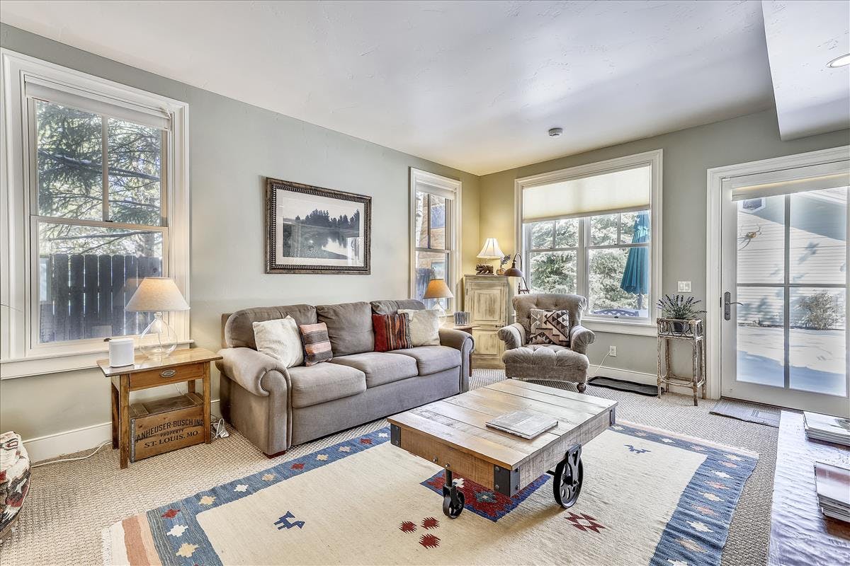 Aspen Glow Luxury Vacation Rental in Aspen, USA Fivestar.ie