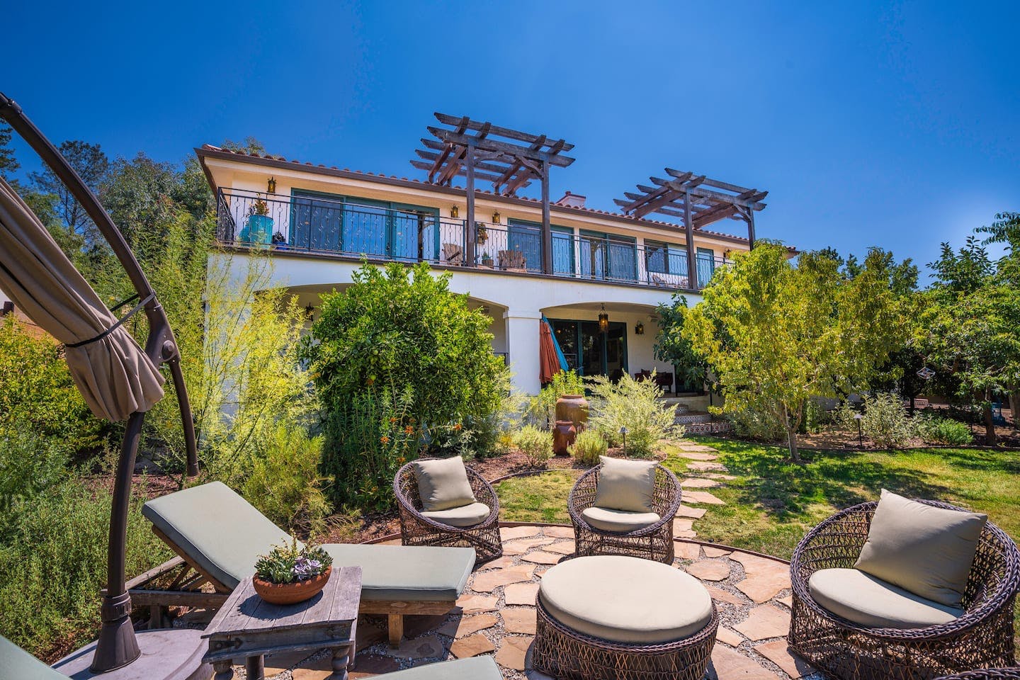 Old Agoura Luxury Vacation Rental in Agoura Hills, USA Fivestar.ie